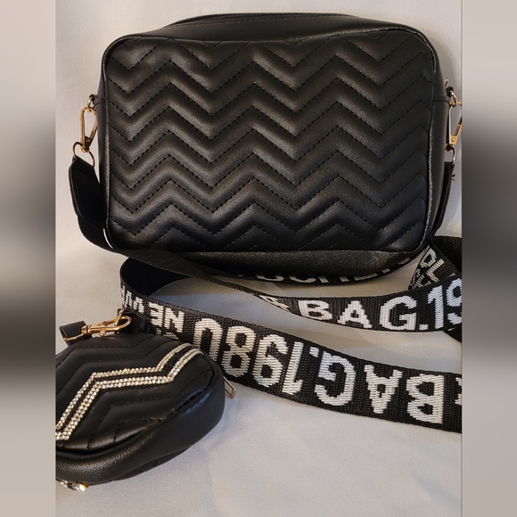 Black Quilted Crossbody Bag - Picture 2 of 3
